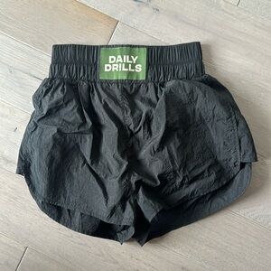 Daily drills nylon bounce shorts size small